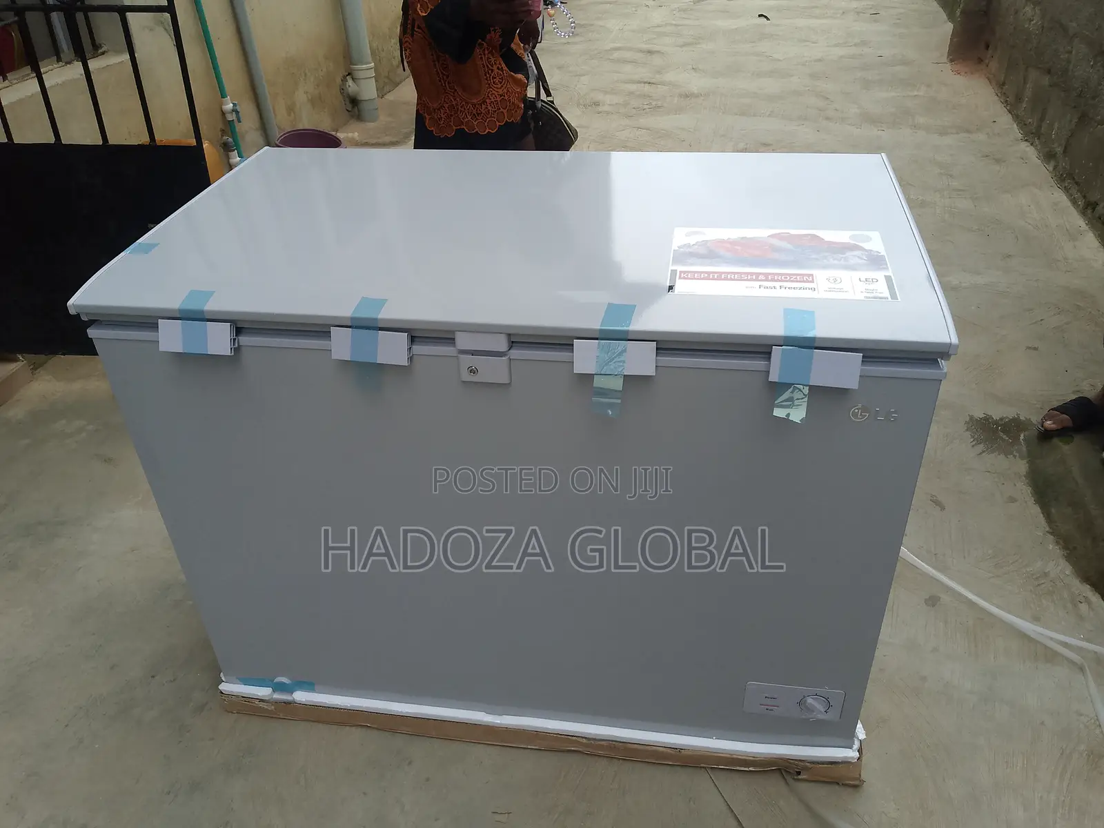 Durable Lg Deep Chest Freezer - 280 Liters Capacity