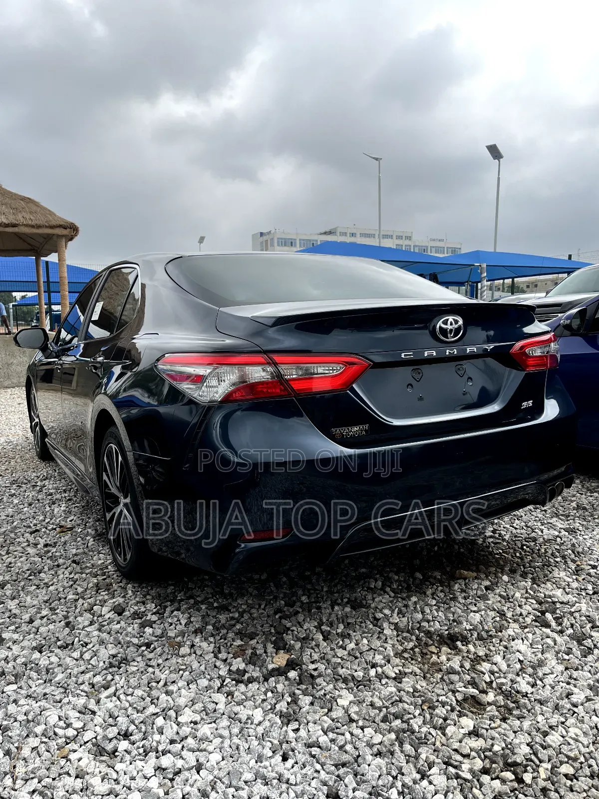 Toyota Camry SE FWD (2.5L 4cyl 8AM) 2018 Black
