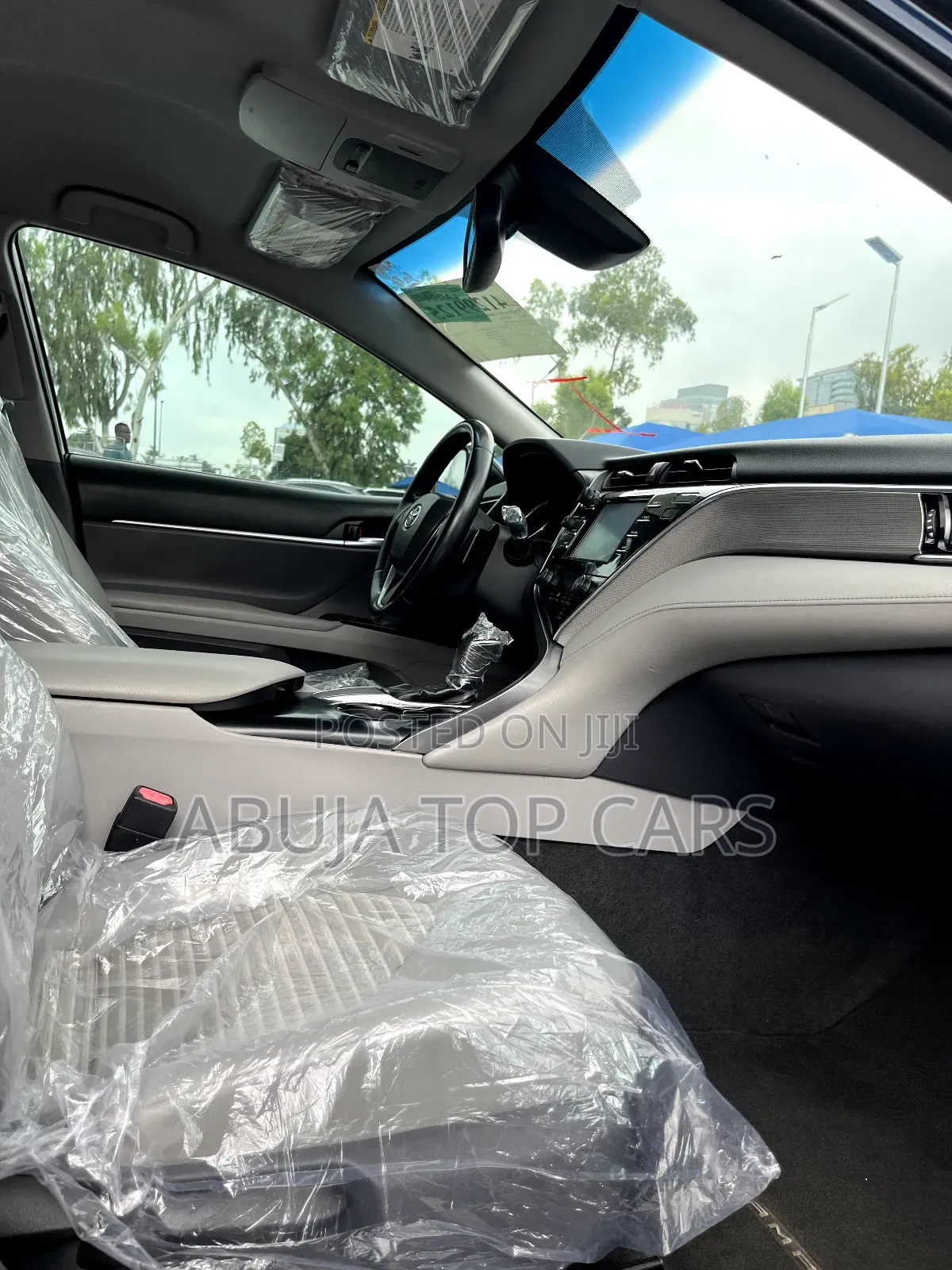 Toyota Camry SE FWD (2.5L 4cyl 8AM) 2018 Black