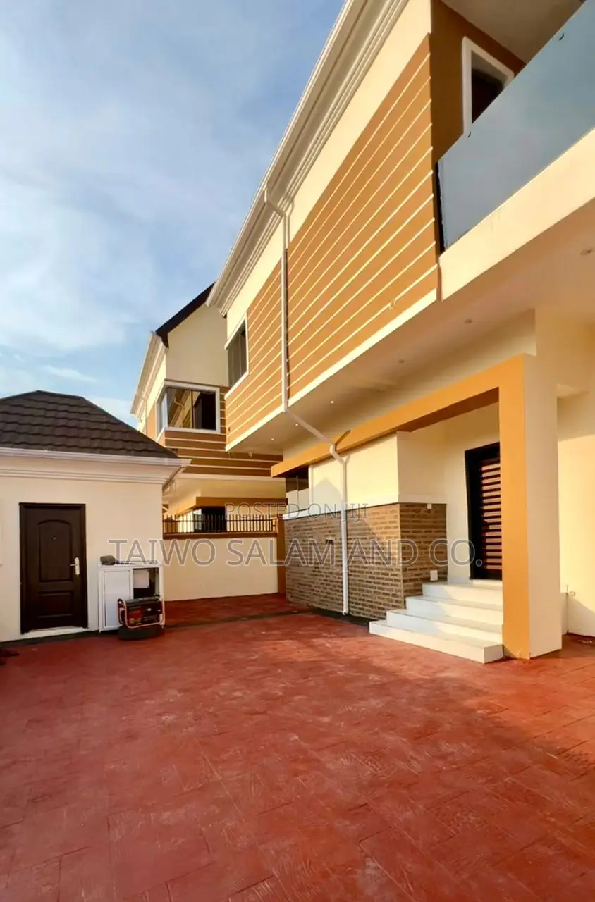 5bdrm Duplex in Akala Express for sale
