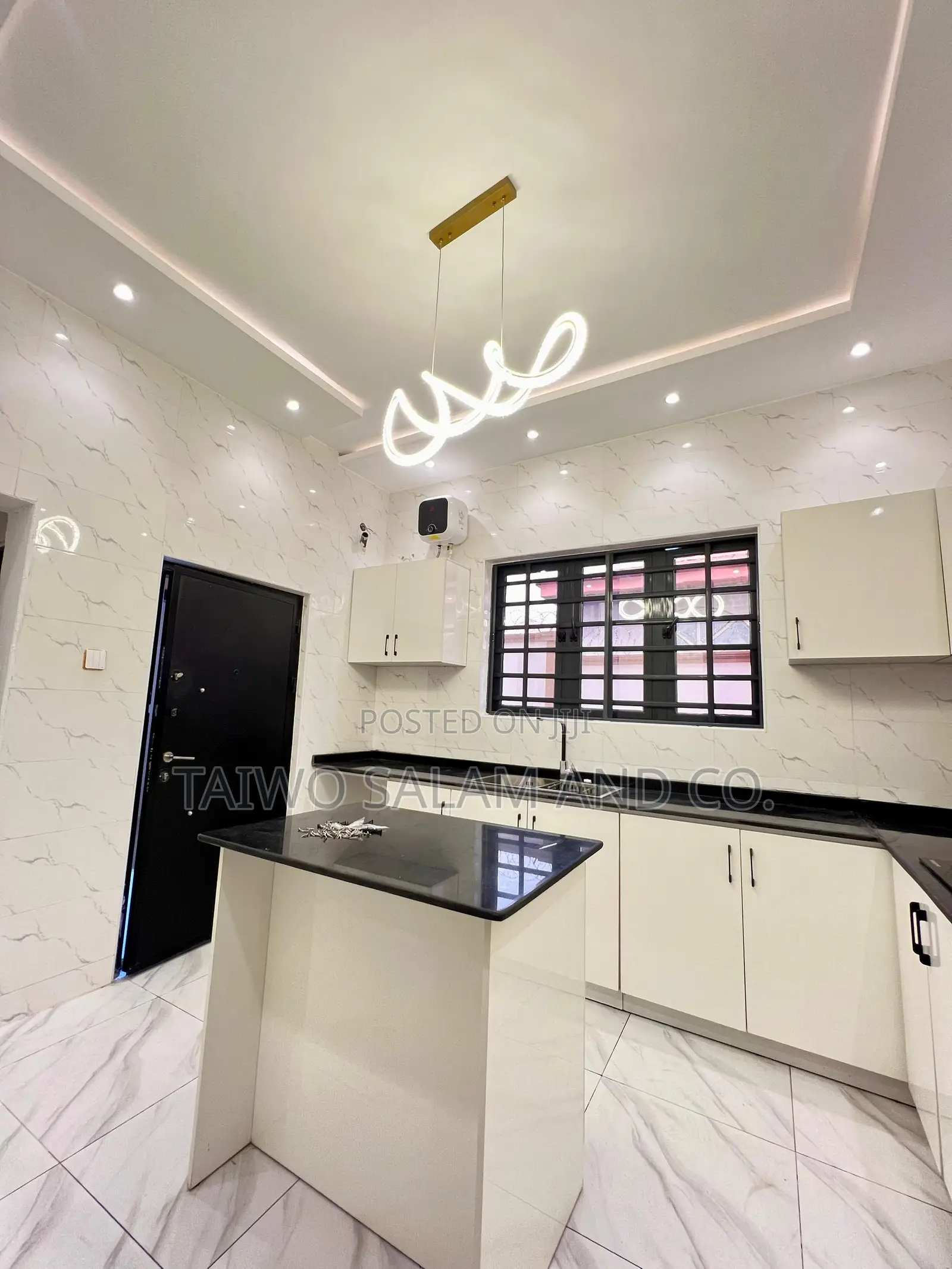 5bdrm Duplex in Akala Express for sale