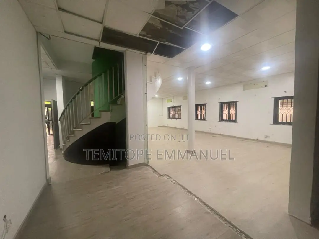 5bdrm Duplex in Lekki Phase 1 for rent