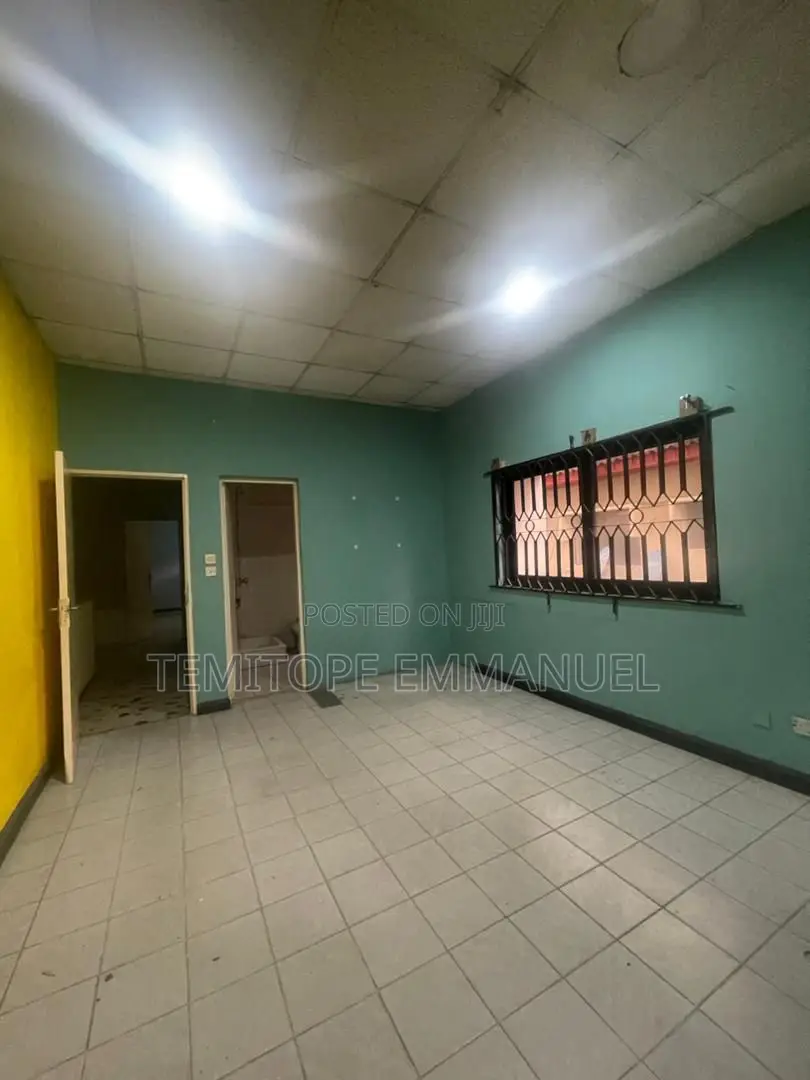 5bdrm Duplex in Lekki Phase 1 for rent