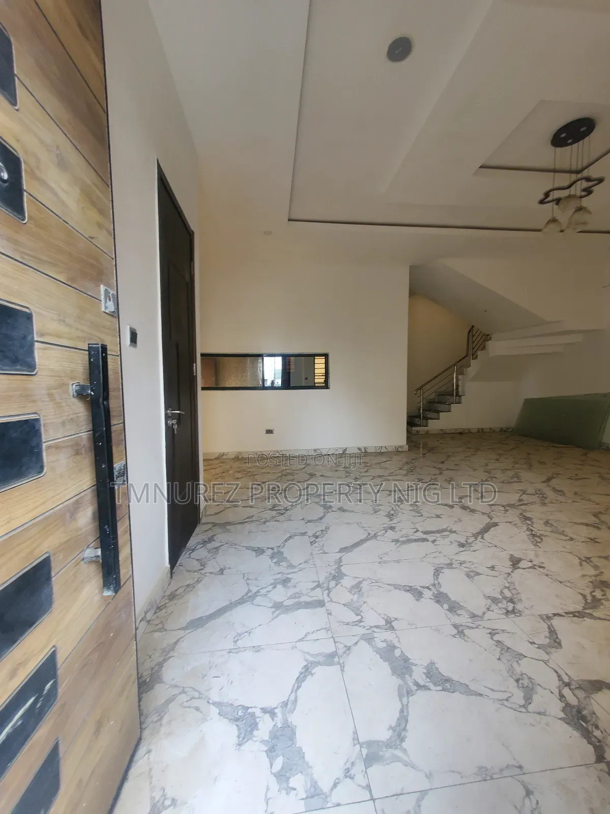 4bdrm Duplex in Royal Pine, Chevron for rent