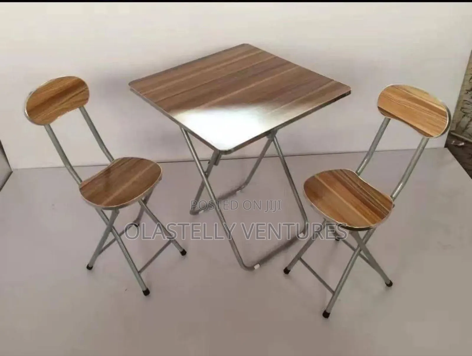 Reading Table and Chair, With 2 Chairs Ho