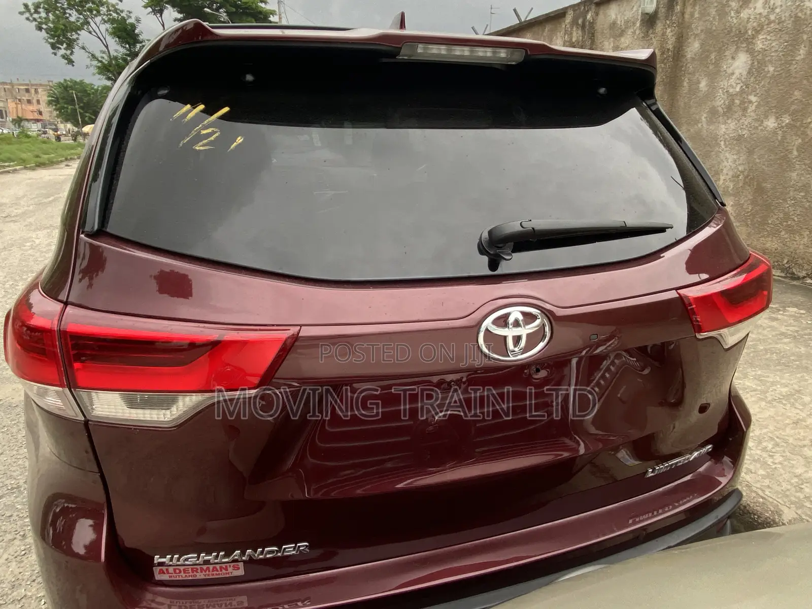 Toyota Highlander Limited 4dr SUV AWD (3.5L 6cyl 6A) 2015 Red