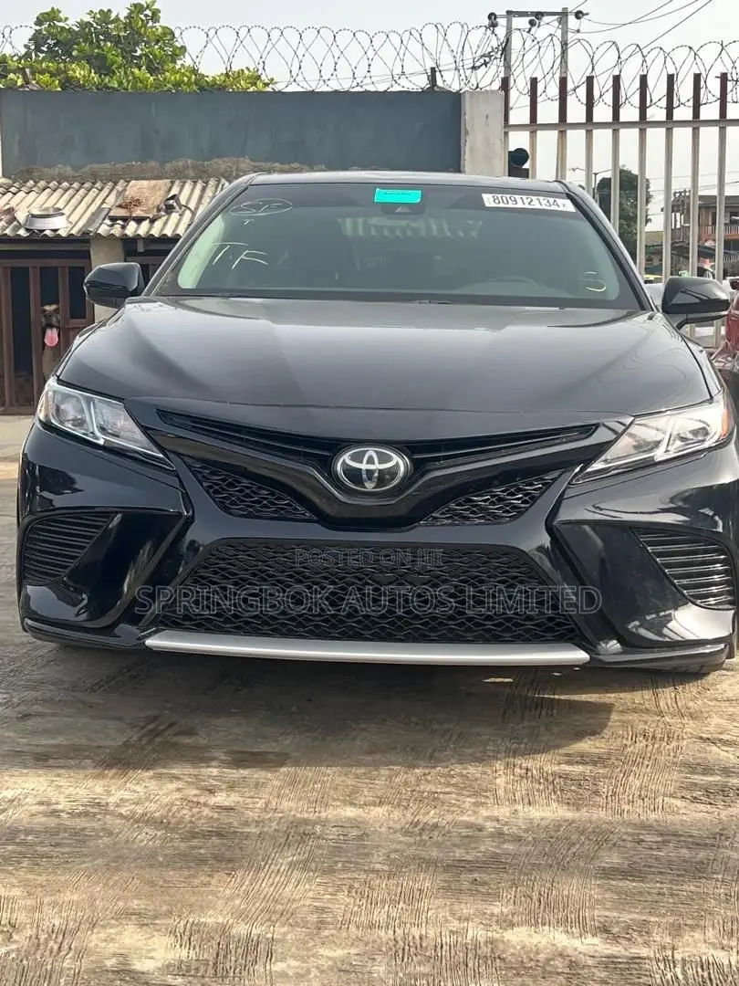 Toyota Camry SE (2.5L 4cyl 8A) 2019 Black