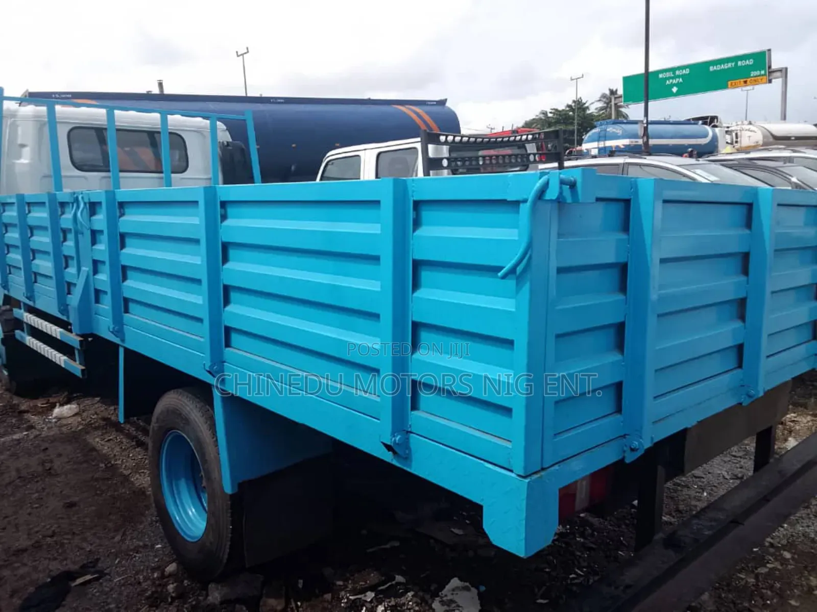Isuzu NPR Truck