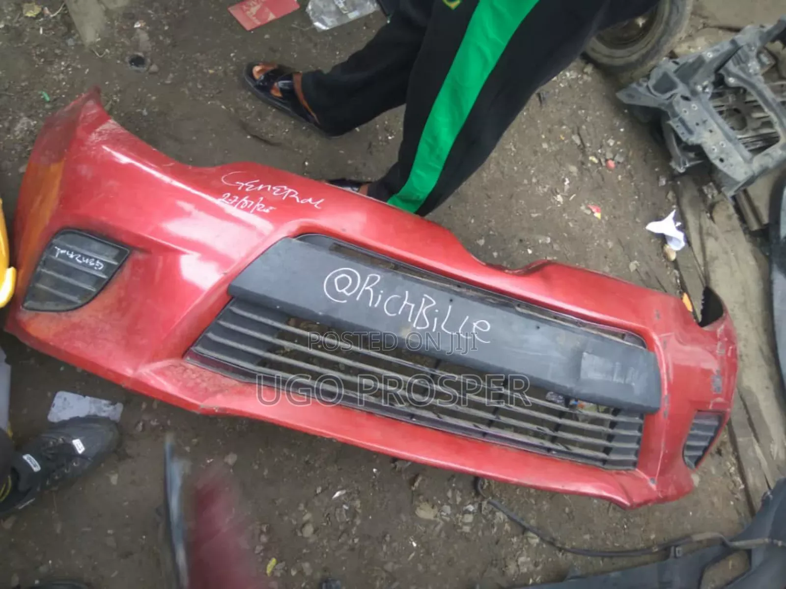 Front Bumper Corrolla 2014 Le