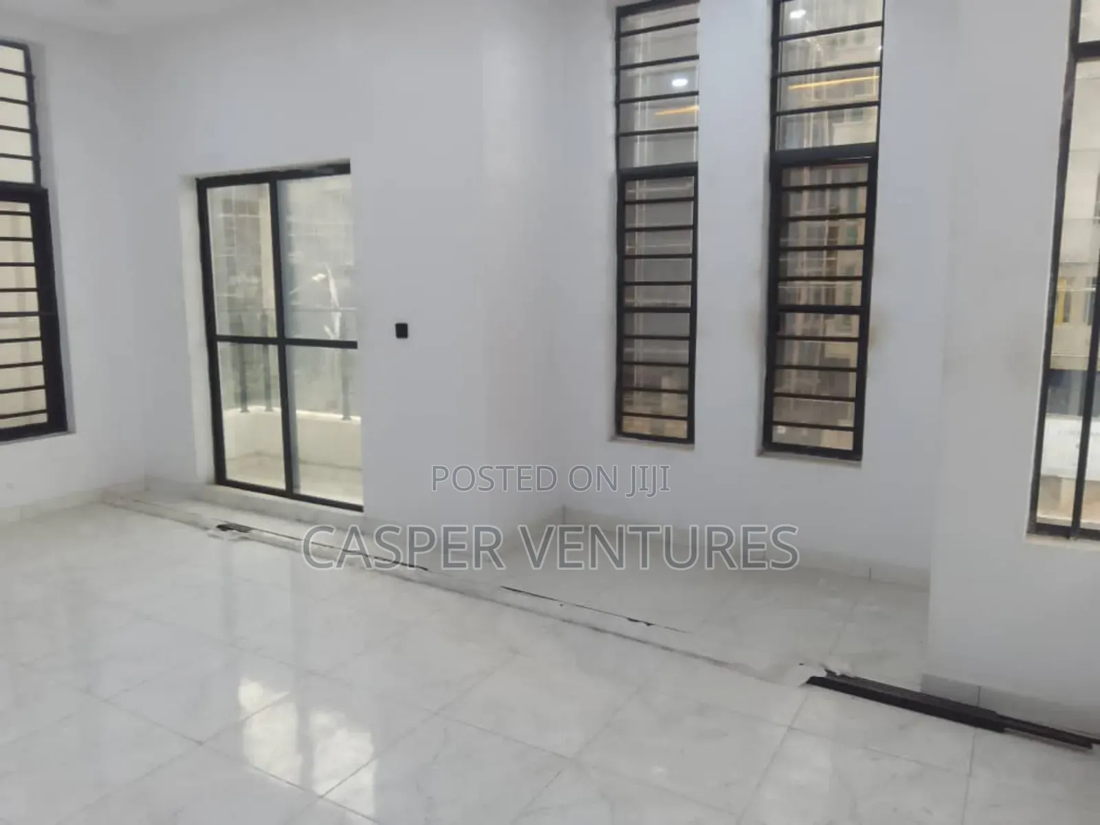 4bdrm Penthouse in Horizon, Lekki Phase 2 for rent