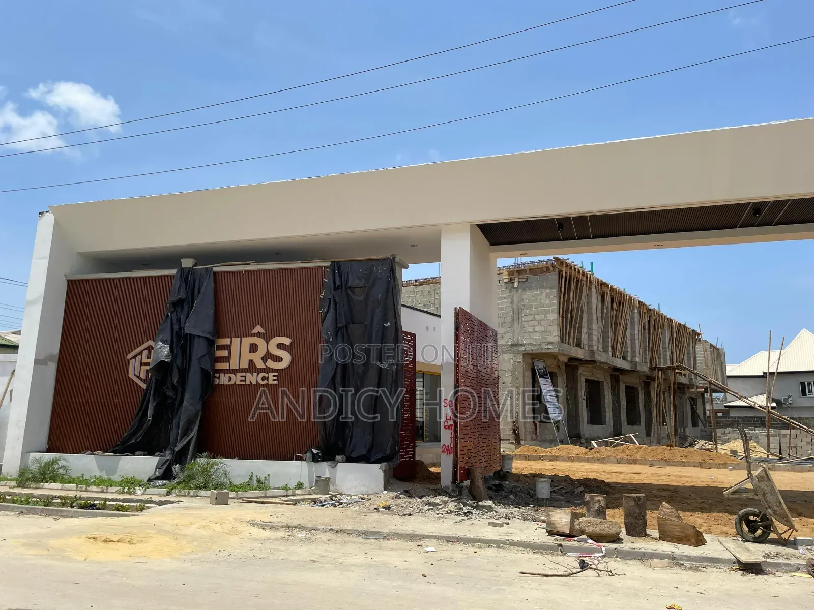 2bdrm Block of Flats in Canaan Estate for sale