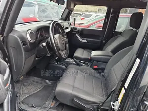 Jeep Wrangler Unlimited Sahara 2012 Black
