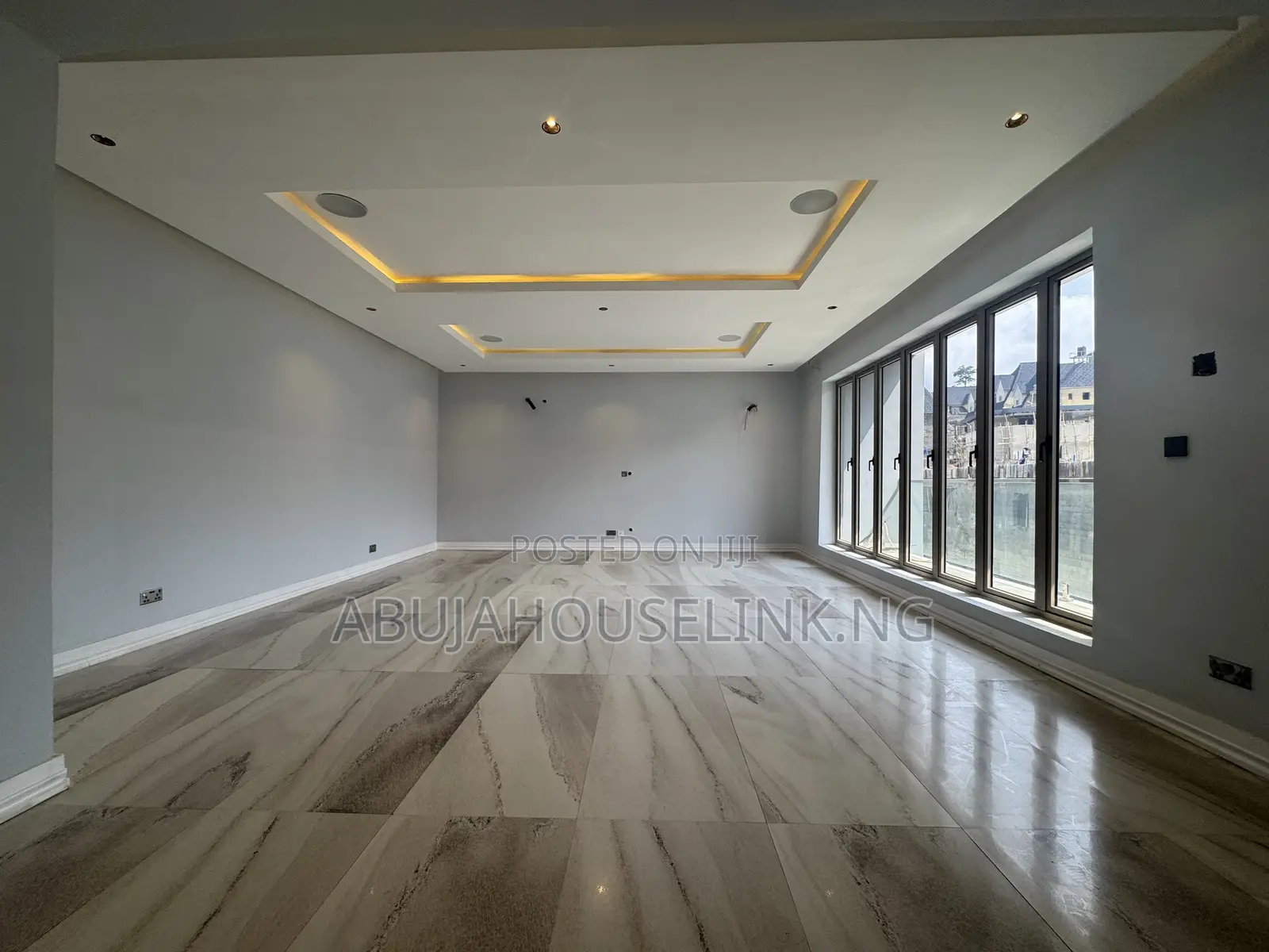 4bdrm Duplex in Guzape Main Abuja for sale