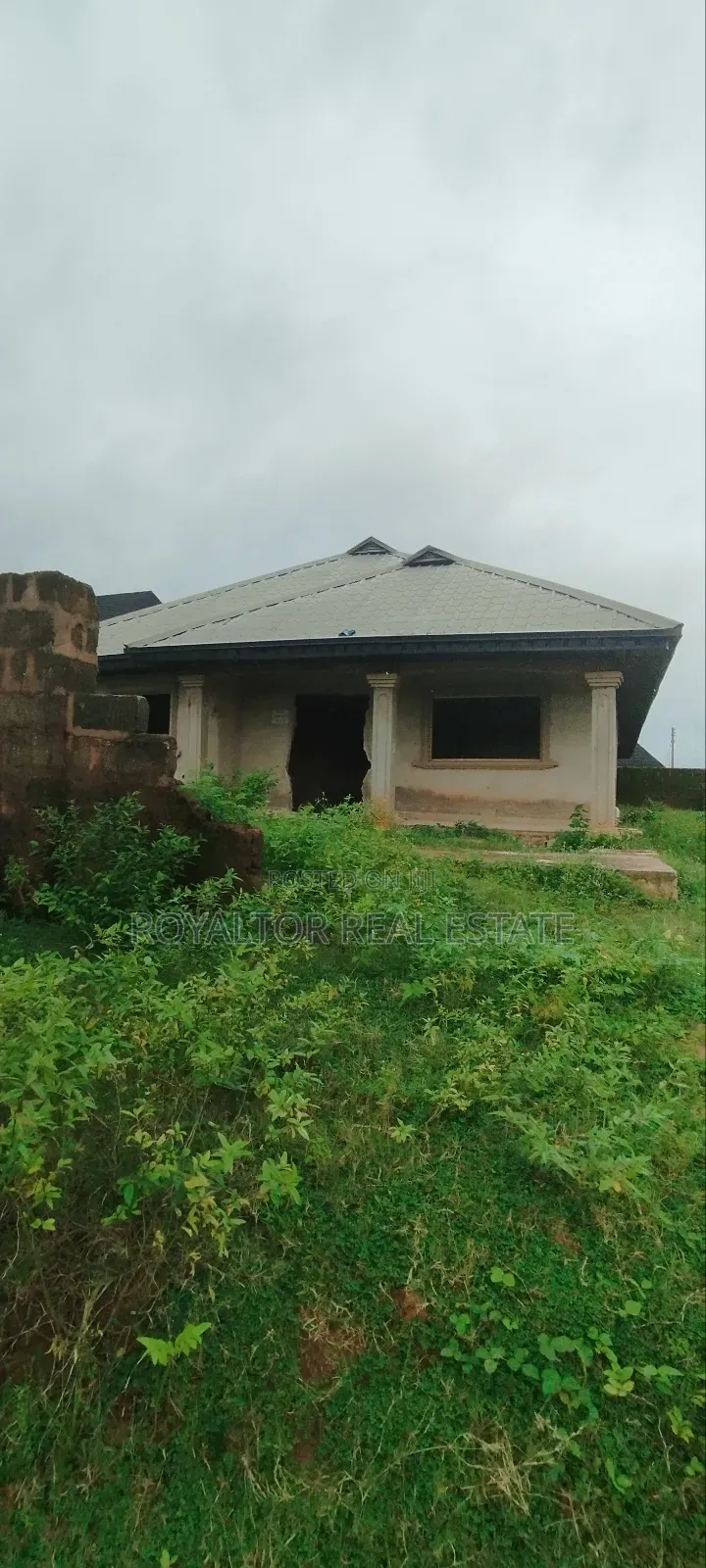 2bdrm Block of Flats in Royaltor Real Estate, Benin City for sale