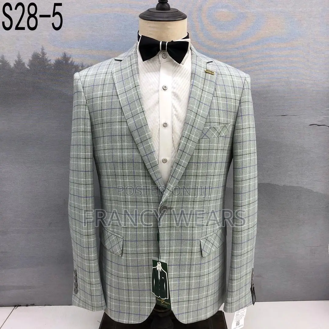 Top Quality Men’S Blazers Available in Store