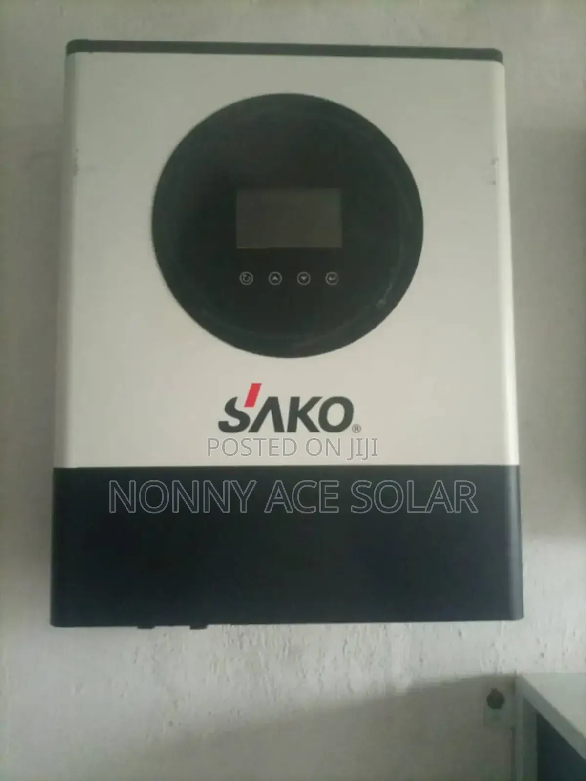 Sako 11kva 48v Hybrid Inverter With 2 MPPT Charge Control
