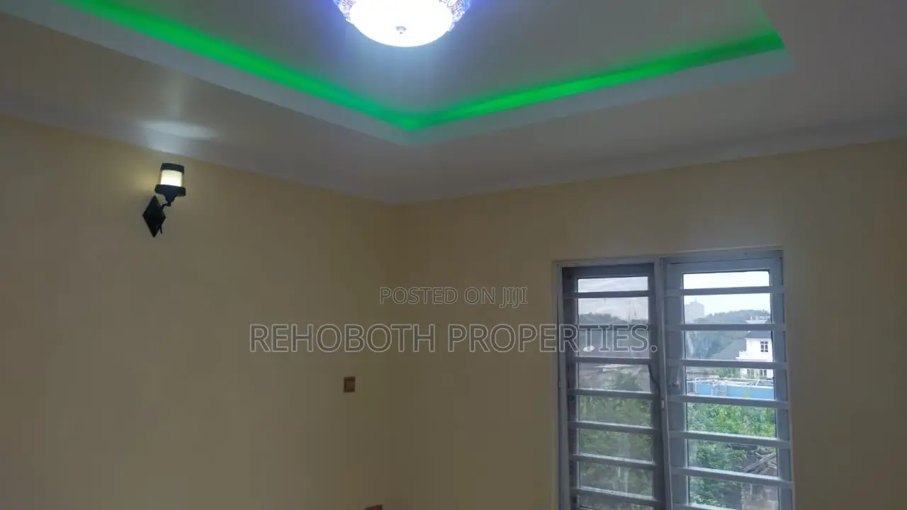 4bdrm Duplex in Alalubosa, Ibadan for sale