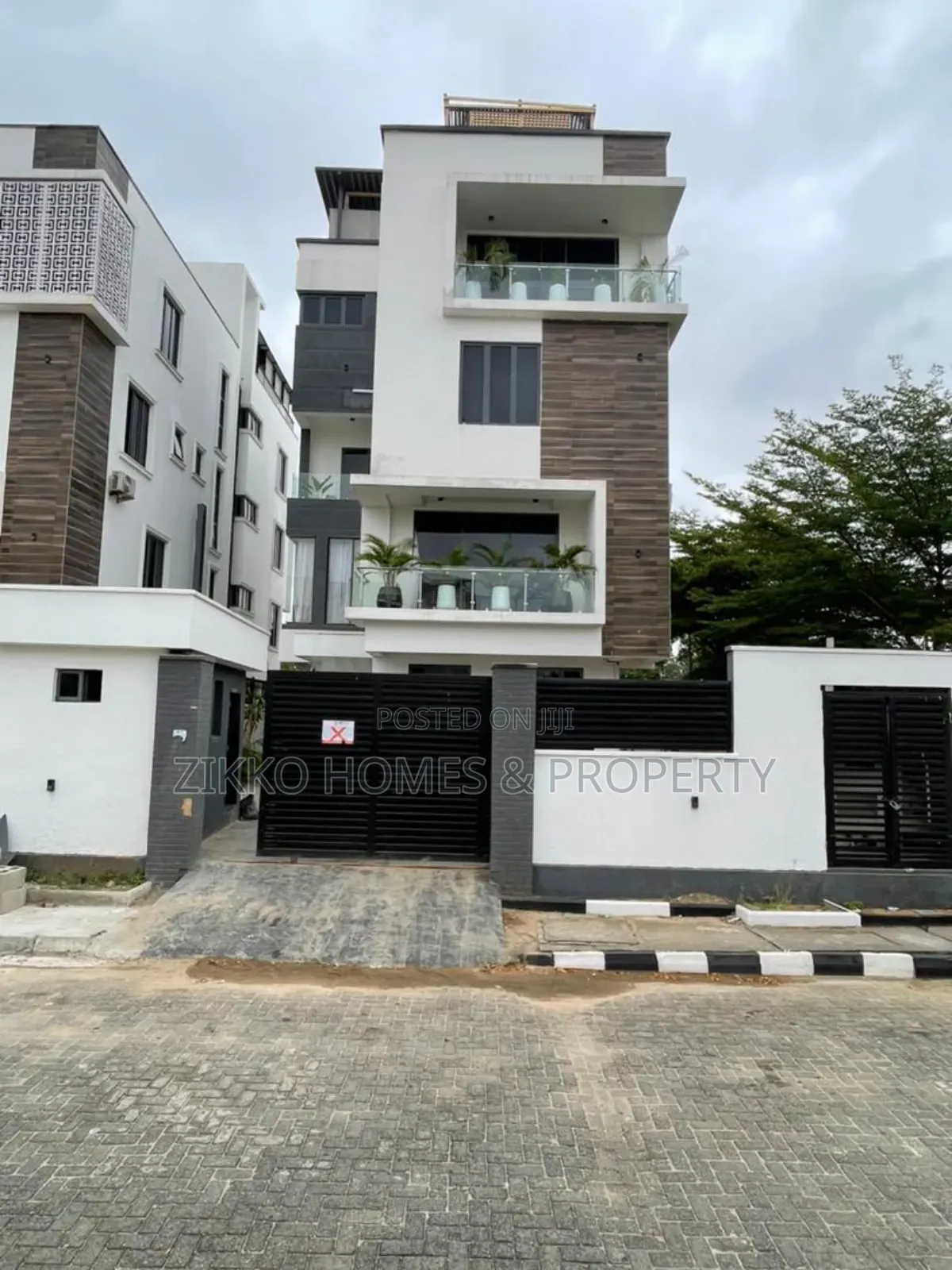 5bdrm Duplex in Ikoyi for sale