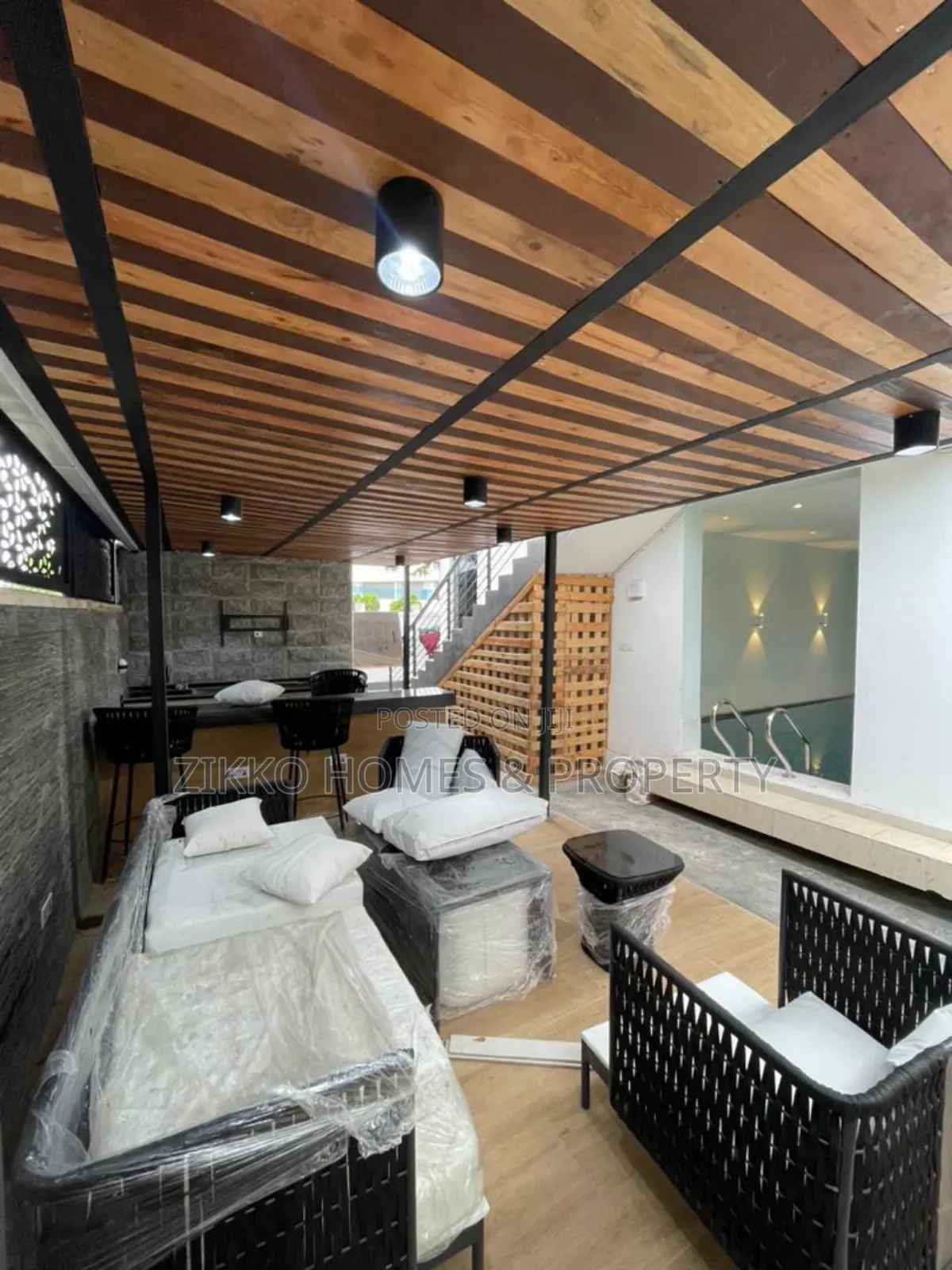 5bdrm Duplex in Ikoyi for sale