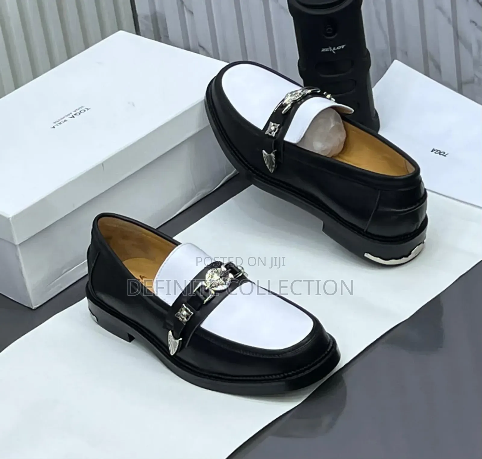 Toga Virilis Luxury Shoe