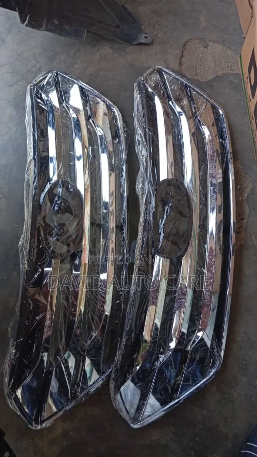 Front Grille Hyundai Santafe 2012 Available