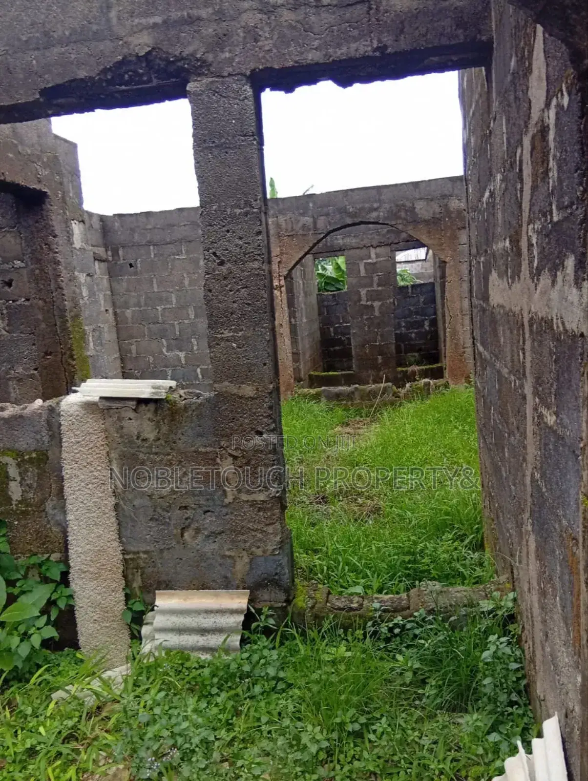 4bdrm Bungalow in Ijegamo Ijegun Lagos for sale