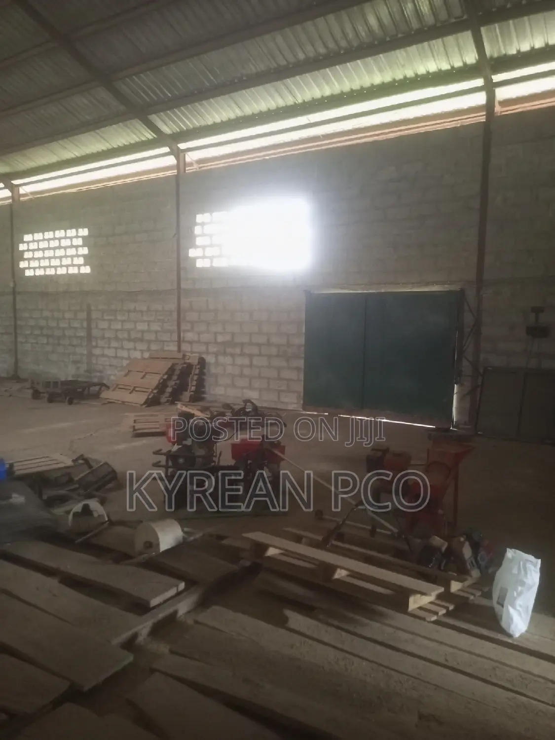 Paultry Feed Factory