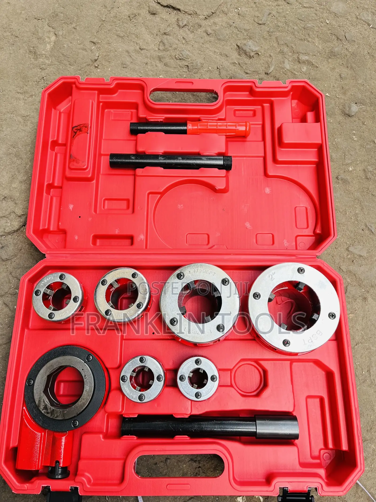 Ratchet Die Stock Size: 1⁄2"- 2"