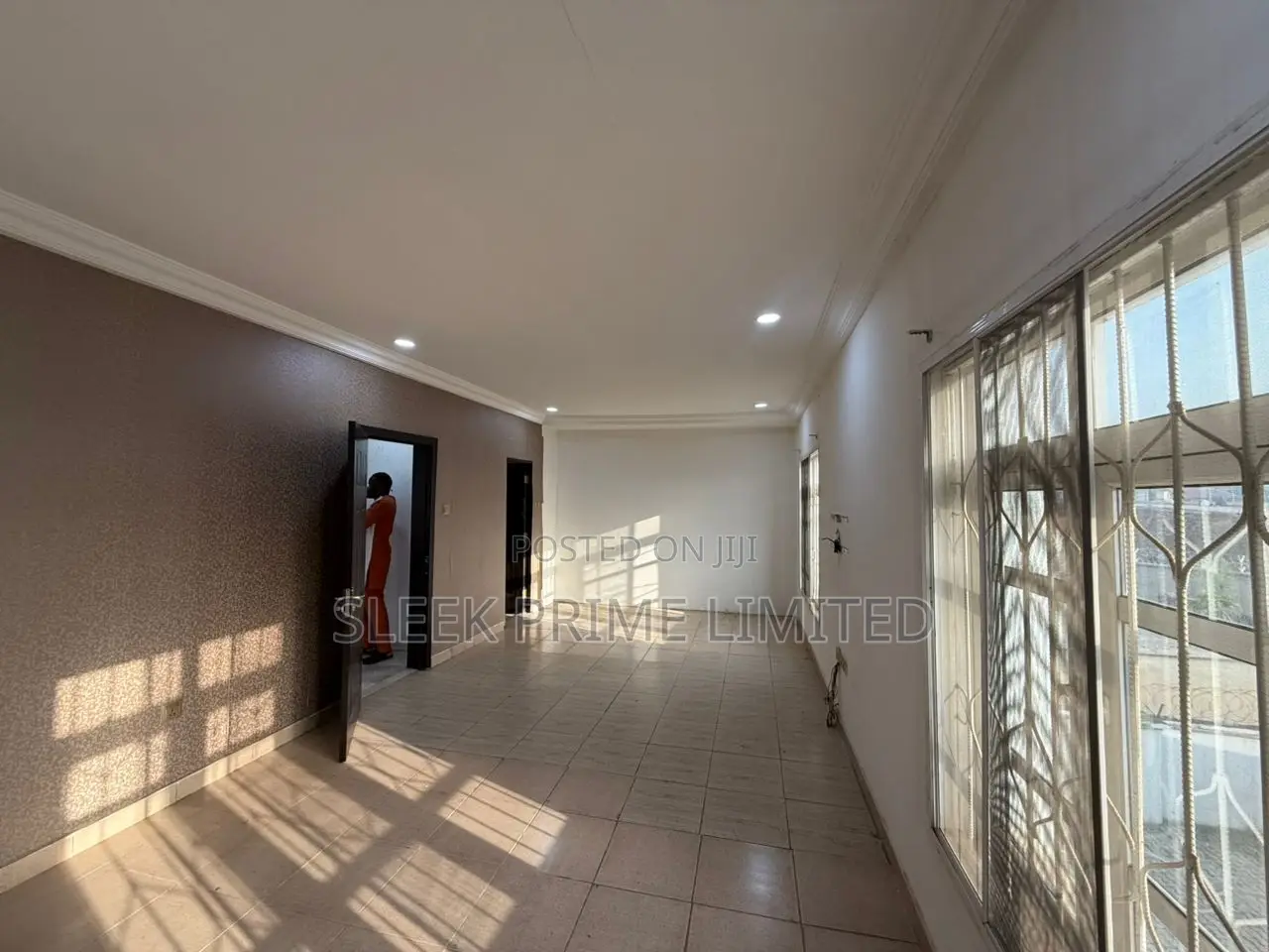 5bdrm Penthouse in Lokogoma for sale