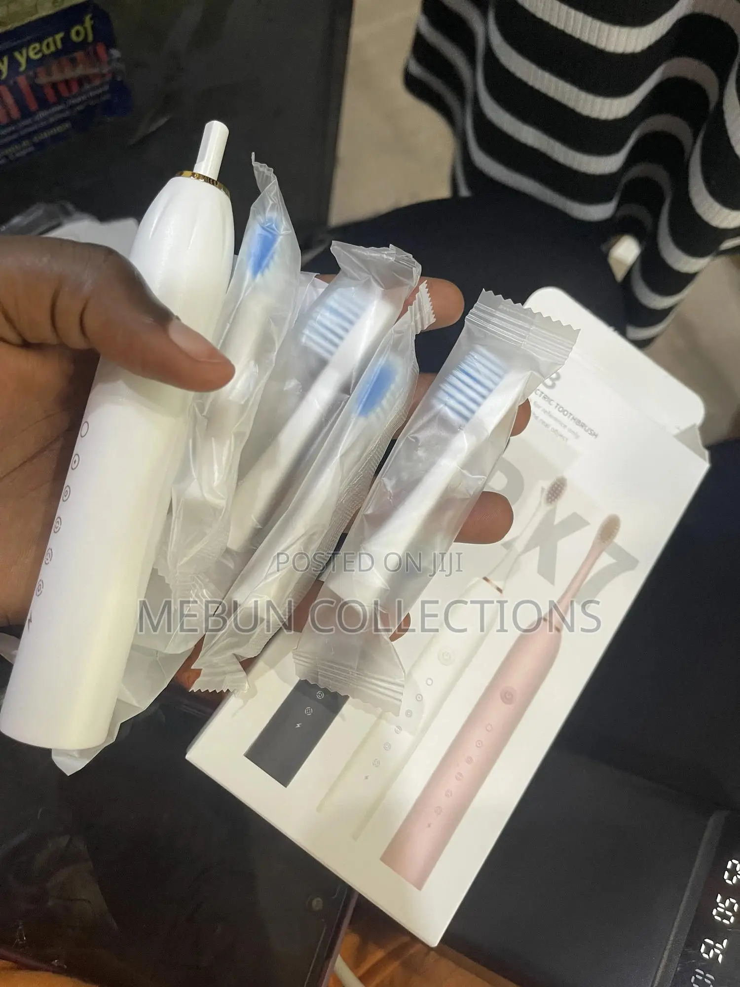 Electric Toothbrush
