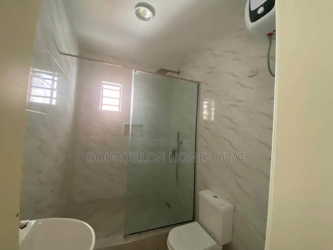 4bdrm Duplex in Lekki for sale
