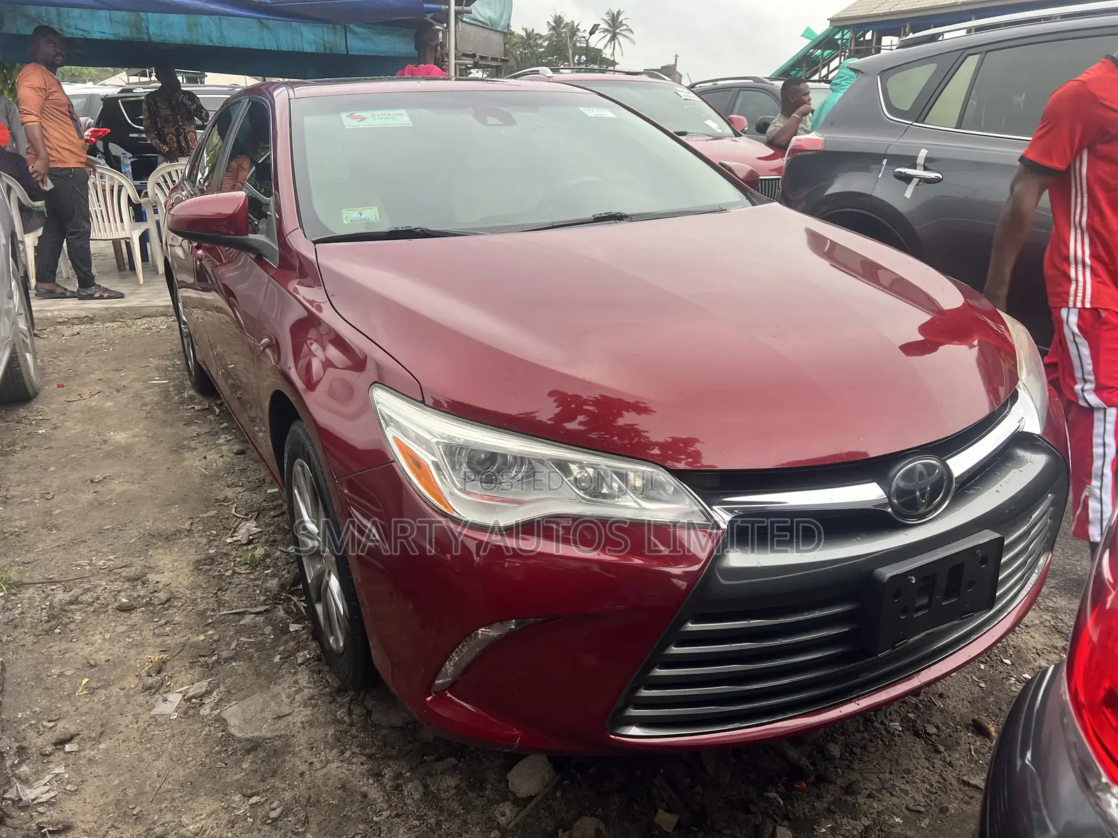 Toyota Camry XLE V6 4dr Sedan (3.6L 6cyl 6A) 2016 Red