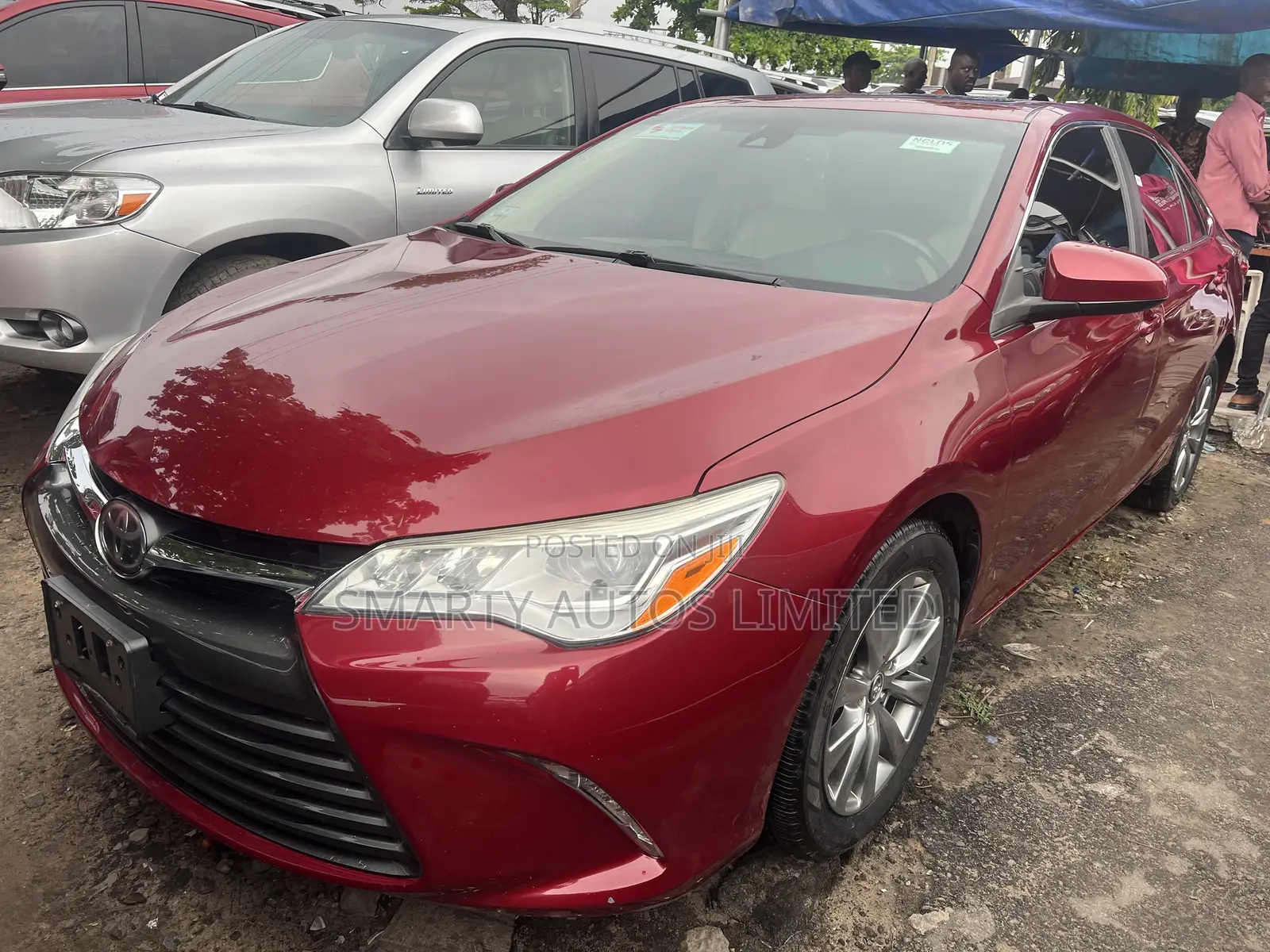 Toyota Camry XLE V6 4dr Sedan (3.6L 6cyl 6A) 2016 Red