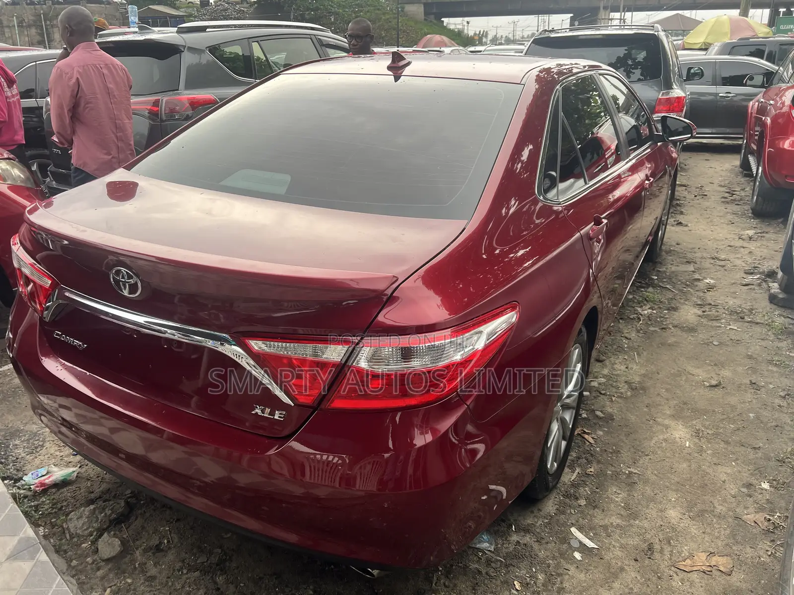 Toyota Camry XLE V6 4dr Sedan (3.6L 6cyl 6A) 2016 Red