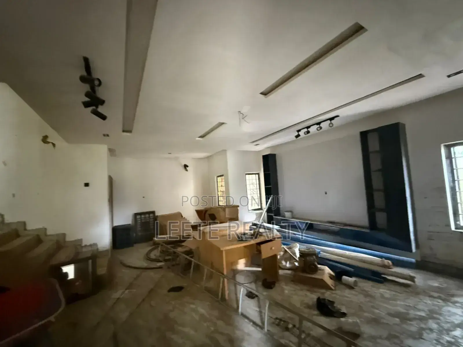 4bdrm Duplex in Kado for sale
