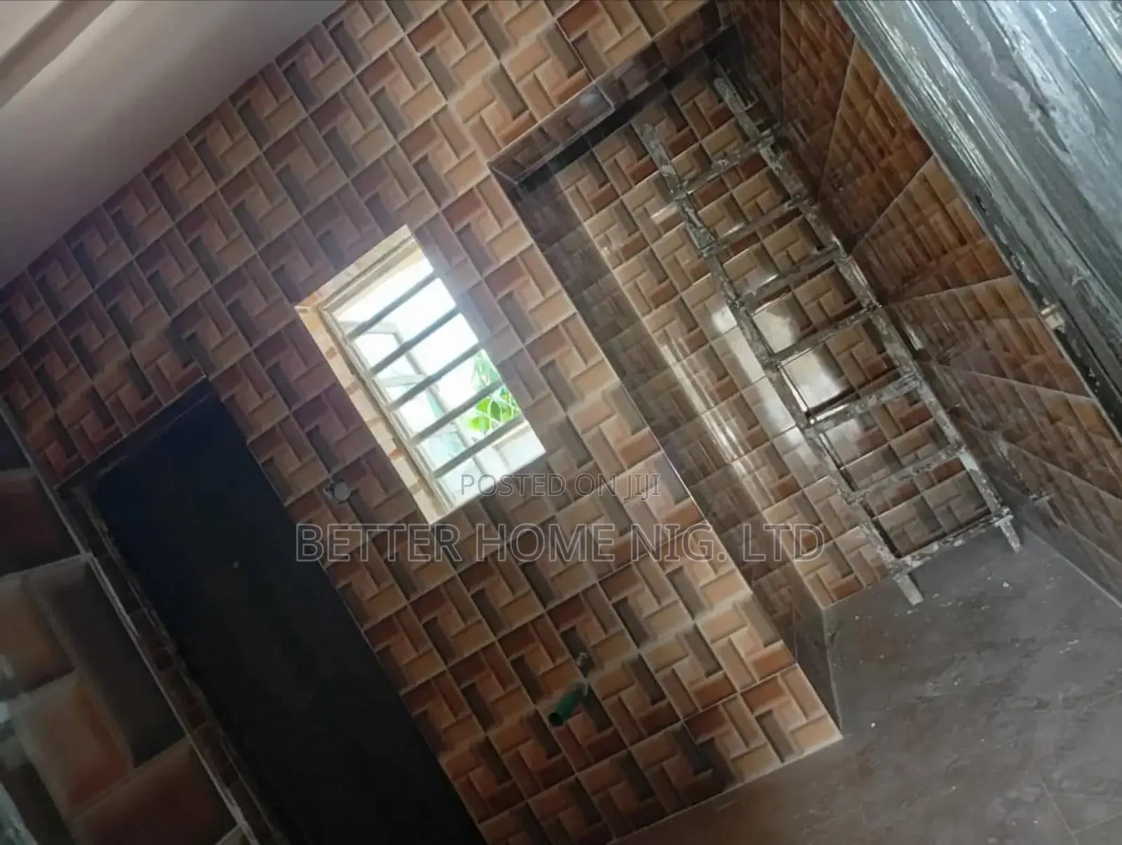 2bdrm Block of Flats in Adeoje, Akala Express for sale