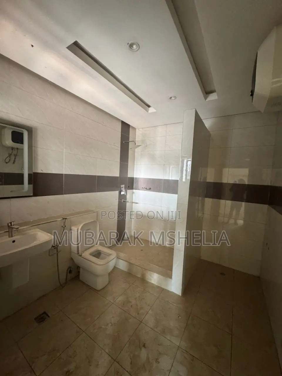 4bdrm Duplex in Mbora for sale