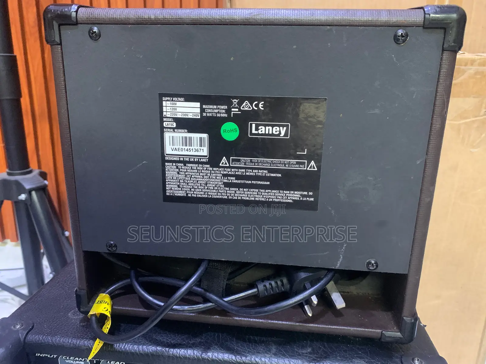 Qualify Laney La15c Guitar Amplifier (Combo)