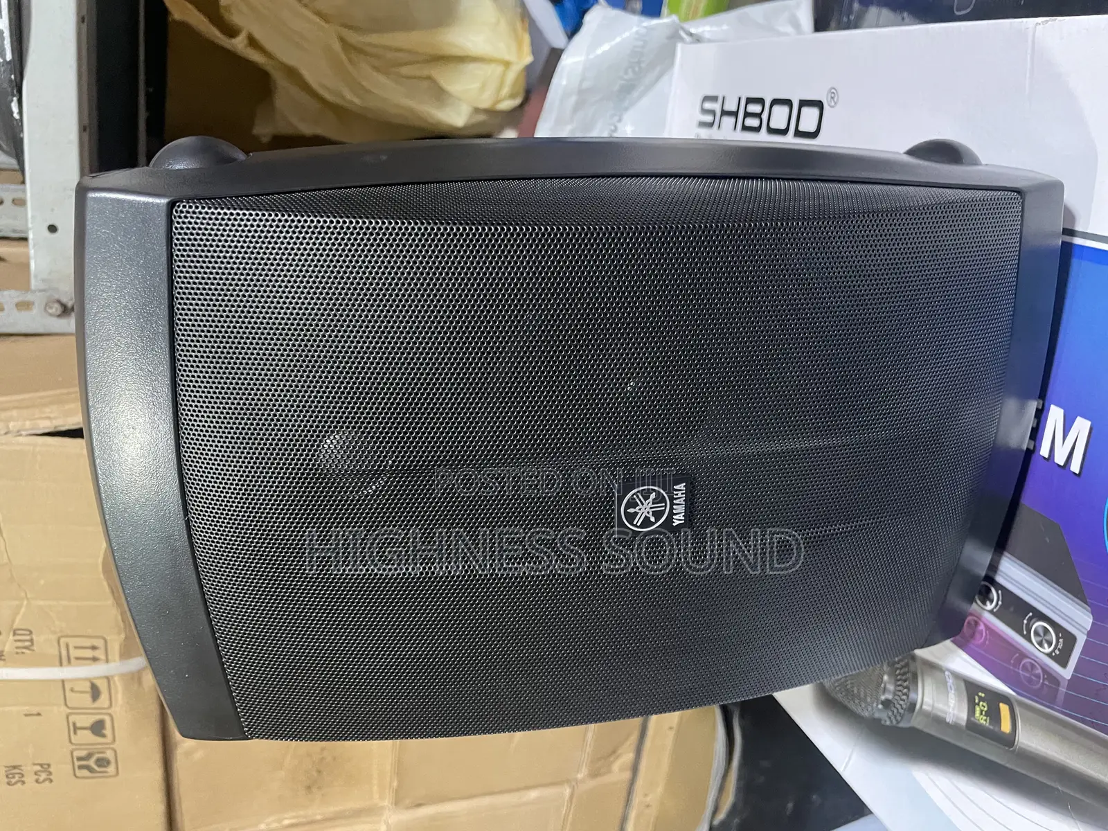 Yamaha Indoor/Outdoor Wall Speaker Aws350