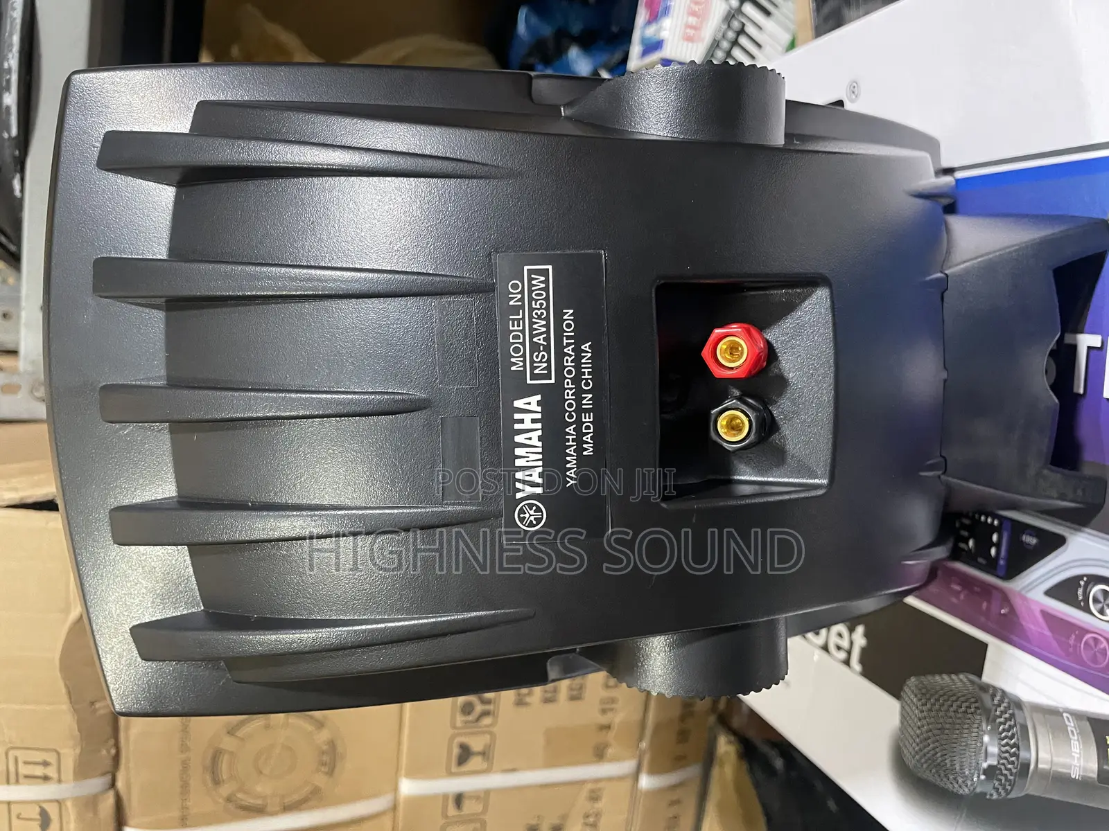 Yamaha Indoor/Outdoor Wall Speaker Aws350