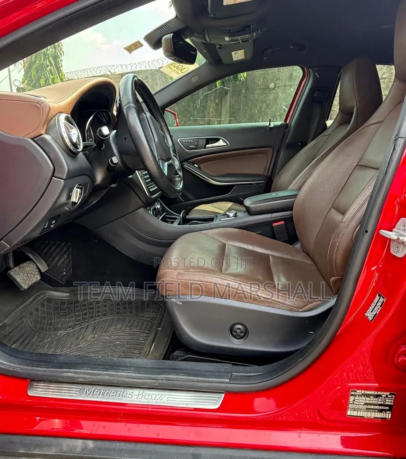 Mercedes-Benz GLA 250 2015 Red
