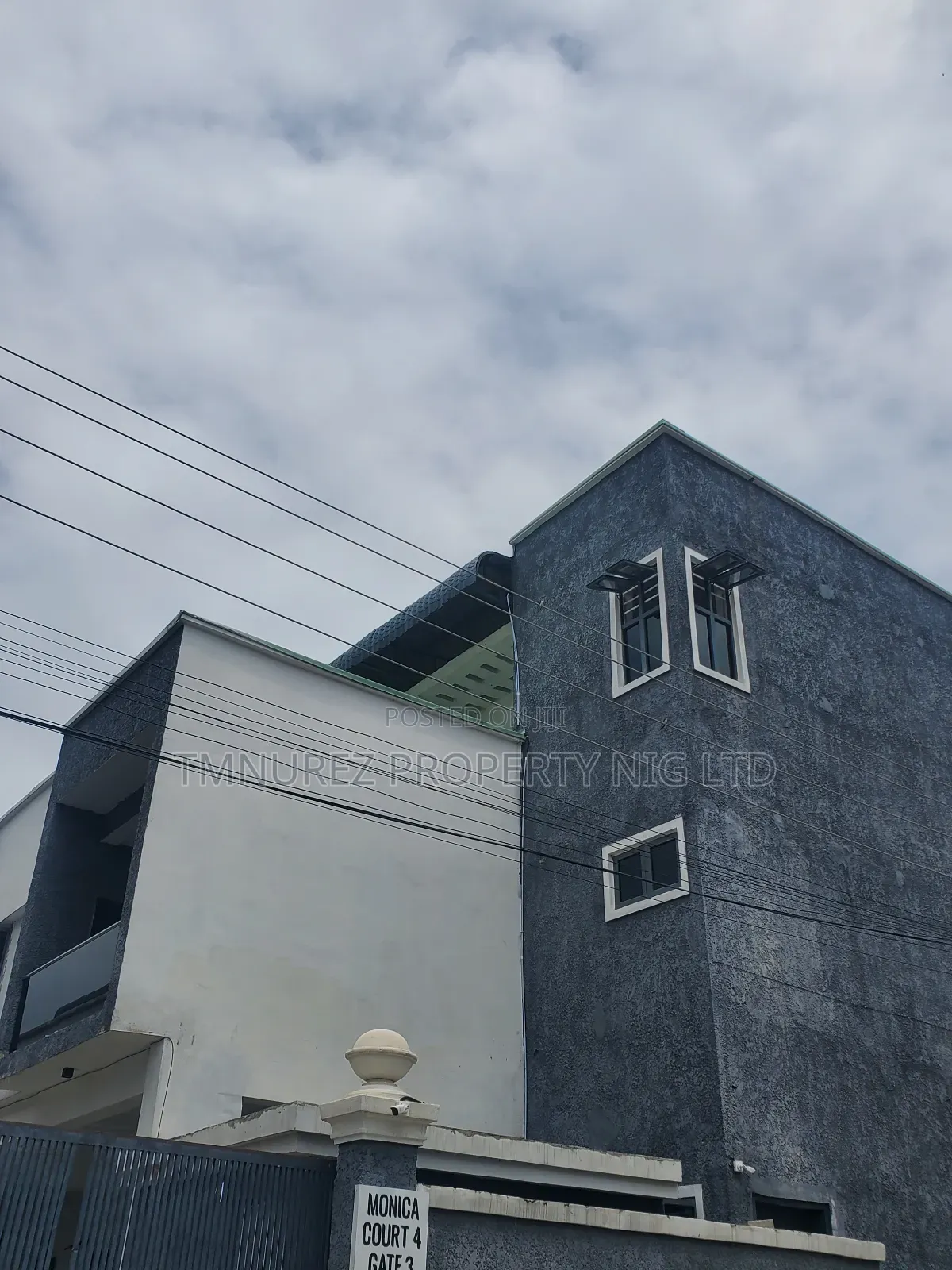 1bdrm Apartment in Dpk Estate, Chevron for sale