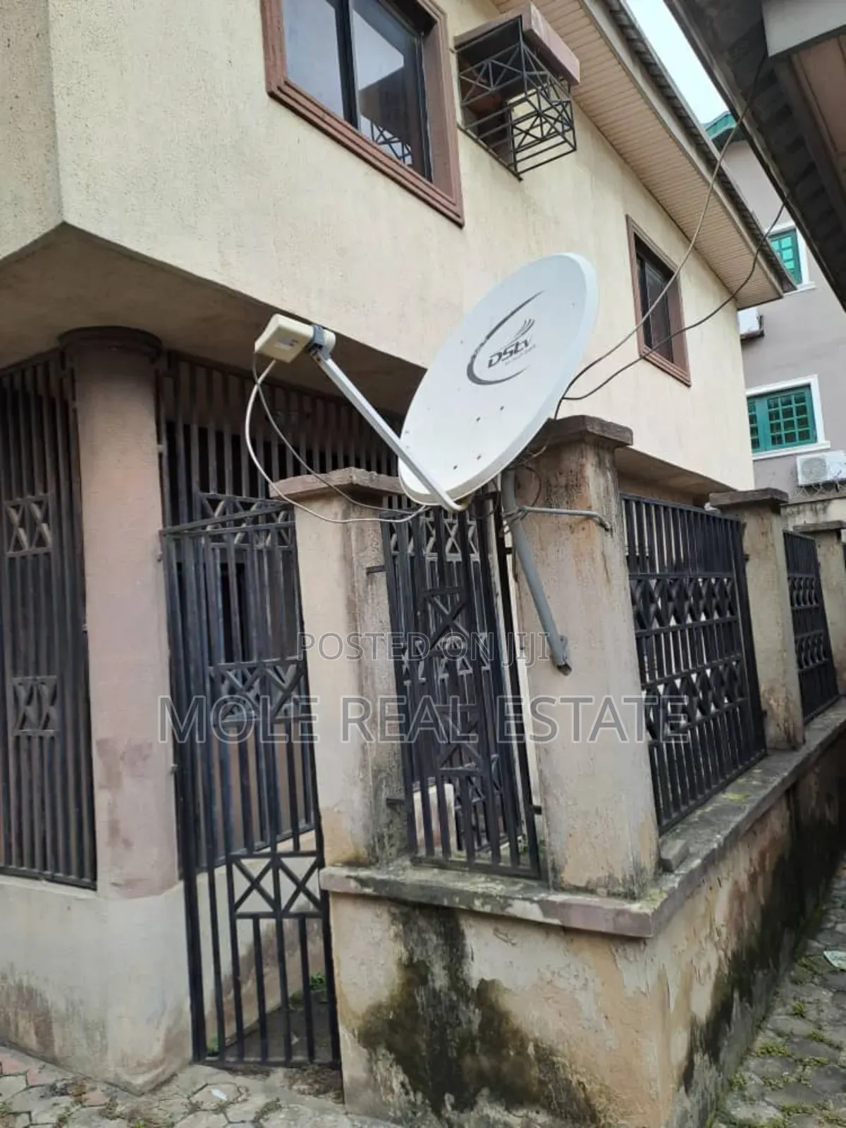 Furnished 6bdrm Duplex in Ajao Estate for sale