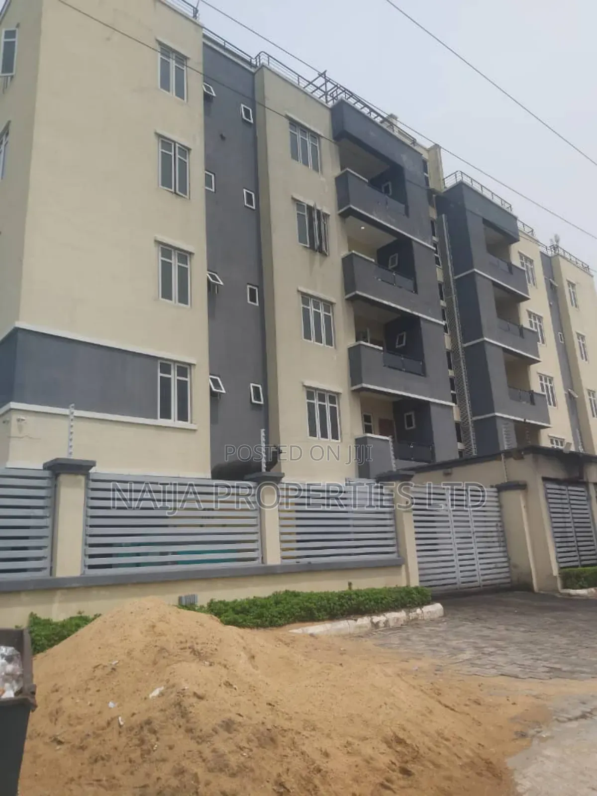 3bdrm Apartment in Ikate, Lekki for sale