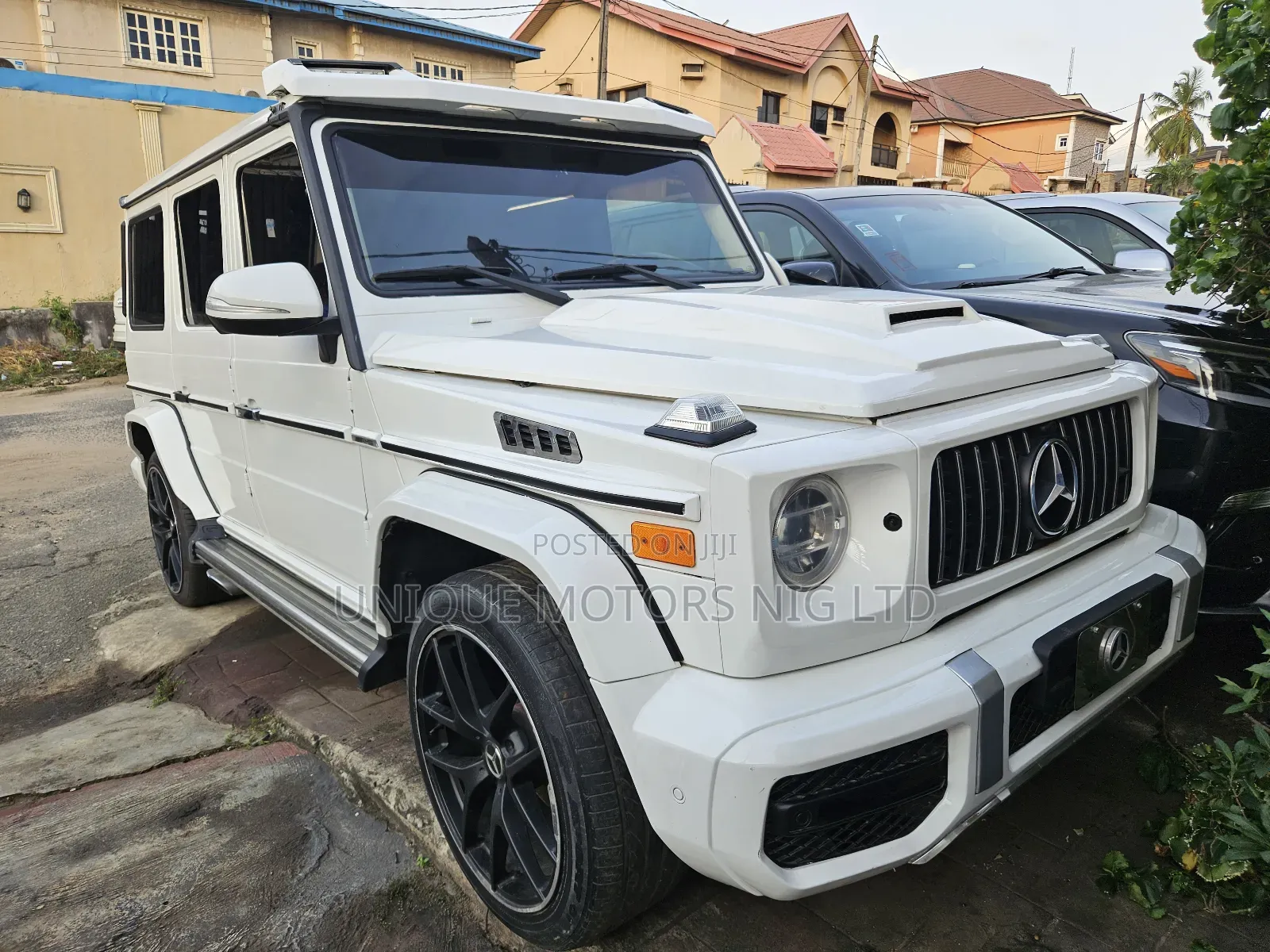 Mercedes-Benz G-Class Base G 550 AWD 2010 White