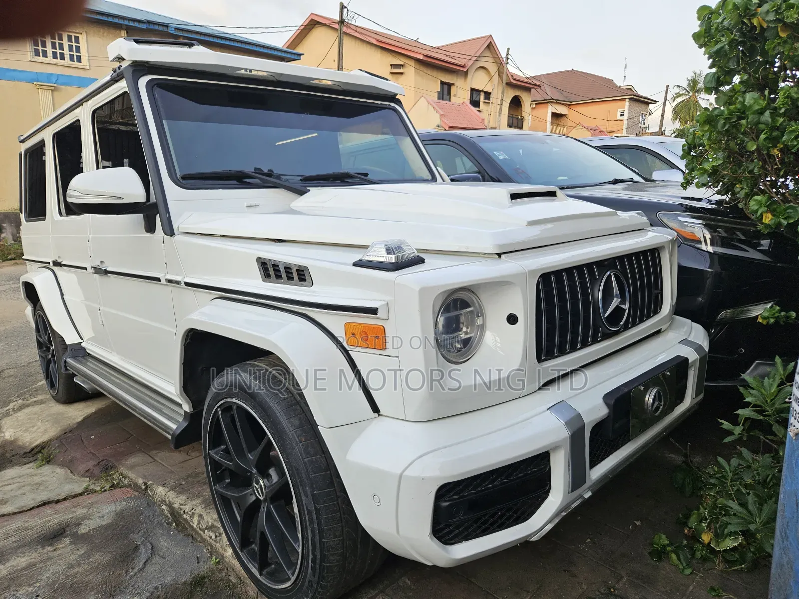 Mercedes-Benz G-Class Base G 550 AWD 2010 White