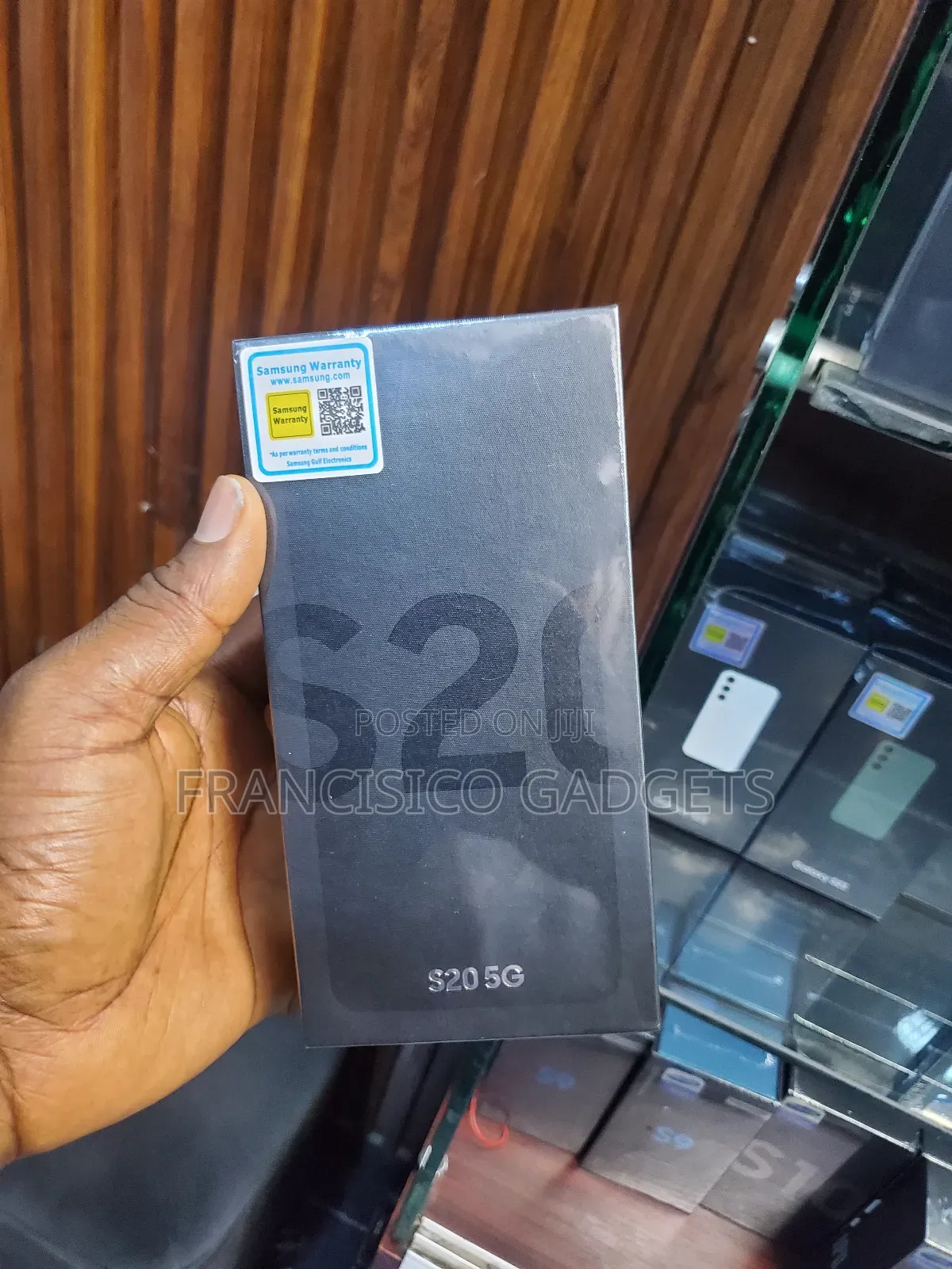 New Samsung Galaxy S20 128 GB Bronze