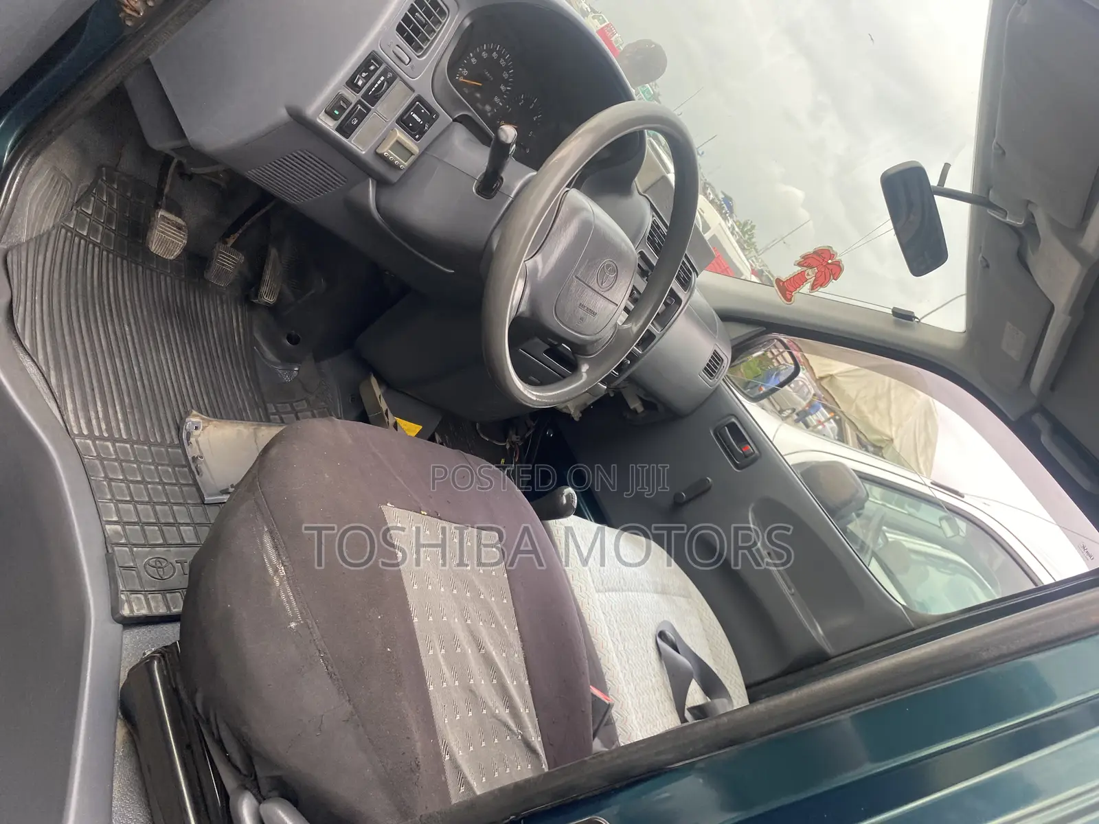 Toyota HiAce 2003 Blue