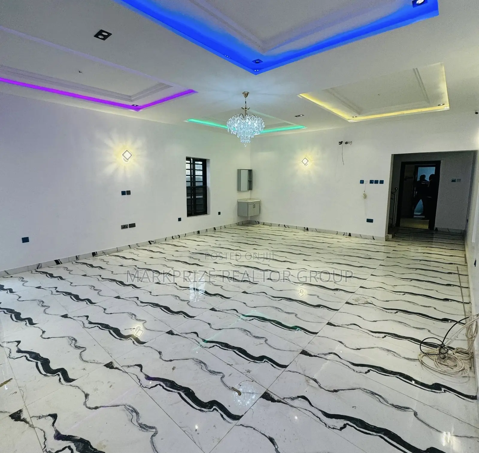 4bdrm Duplex in Opebi Ikeja Lagos for sale