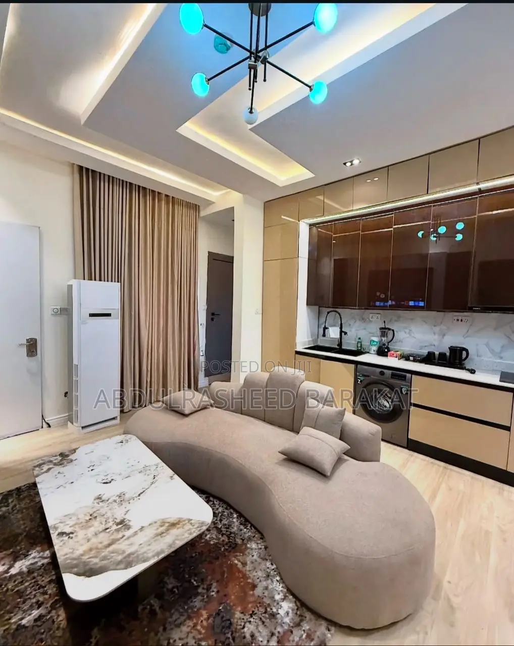 Luxury One Bedroom Apartment